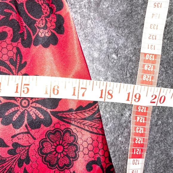 In Bloom (S) maxi sleep dress in red & black satin. - Picture 13 of 16